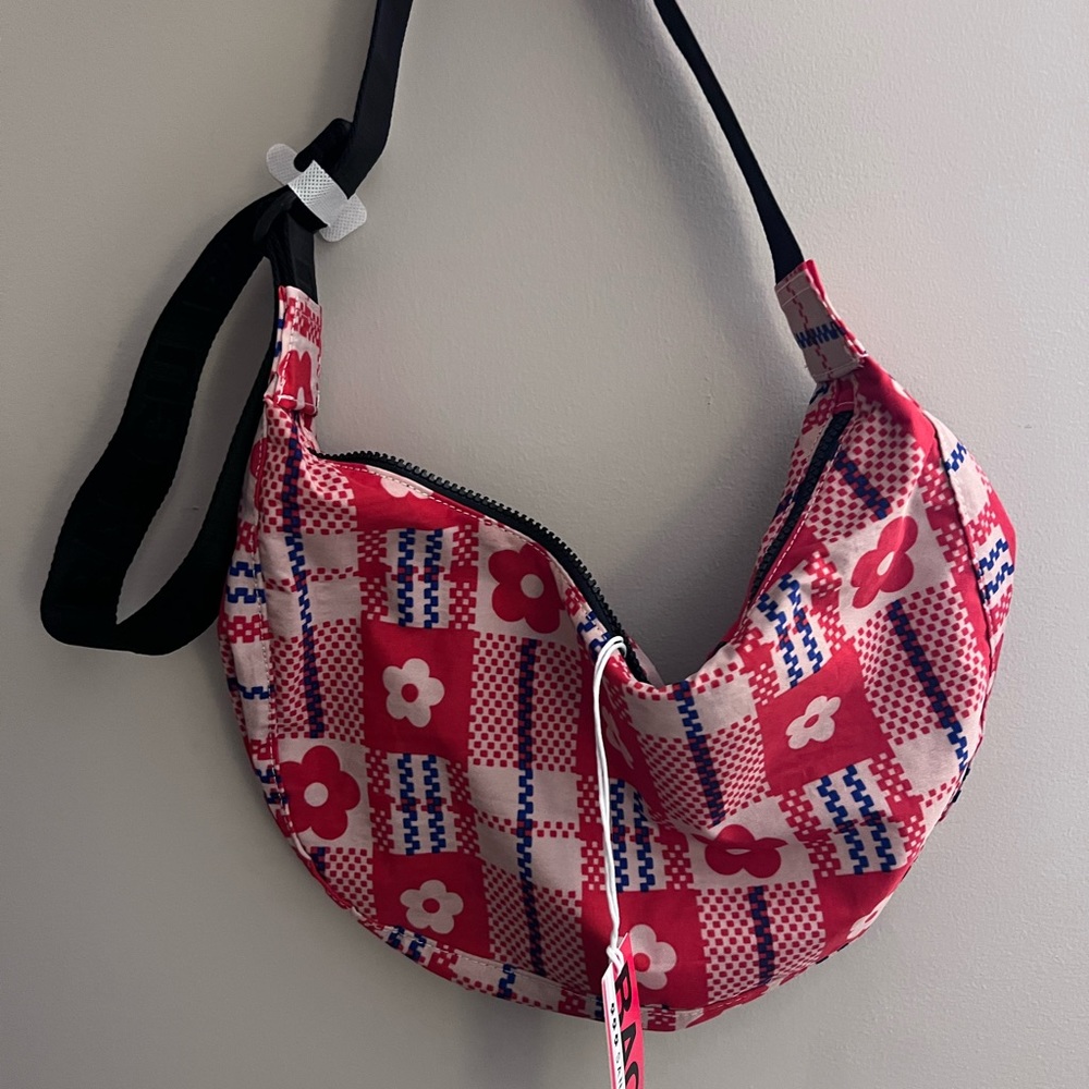 BAGGU x Sandy Liang Medium Crescent in Flower Market Plaid